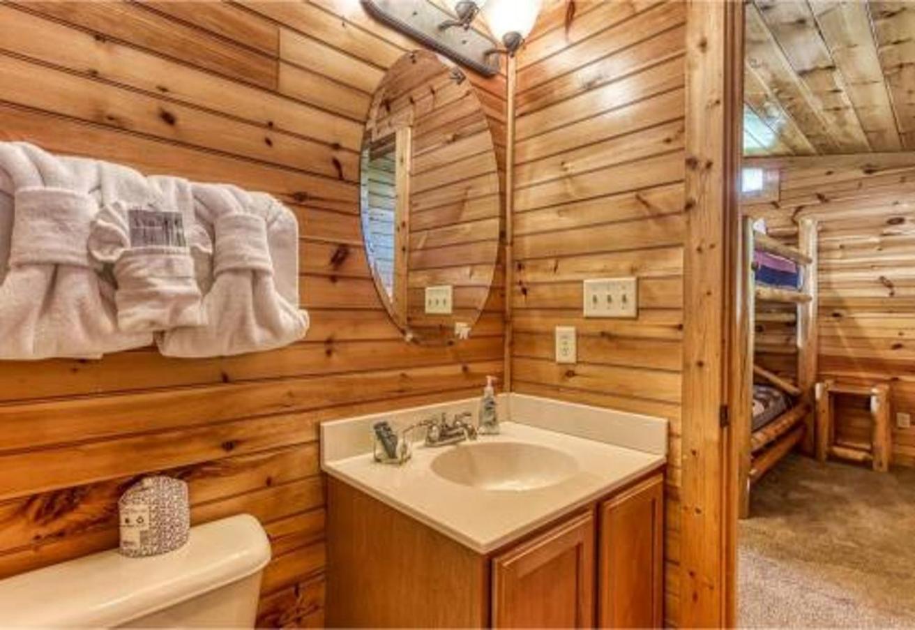 Dreams Come True With This Luxury Cabin! Gatlinburg Exterior photo